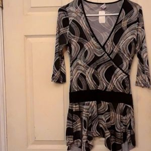 Multi color top. Sz Medium